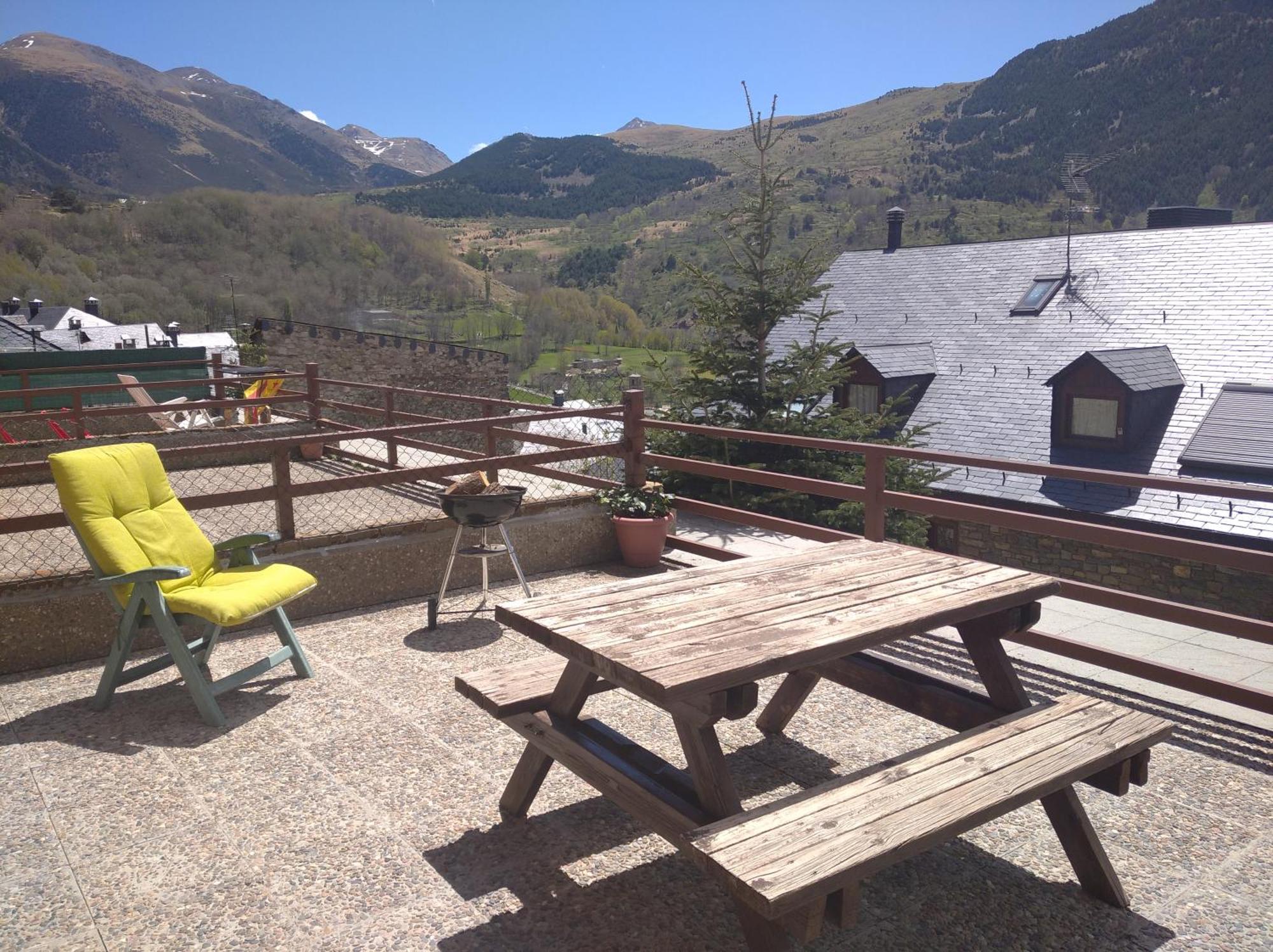 Apartamento Con Terraza Y Vistas Panoramicas En Tauell Apartment Exterior photo